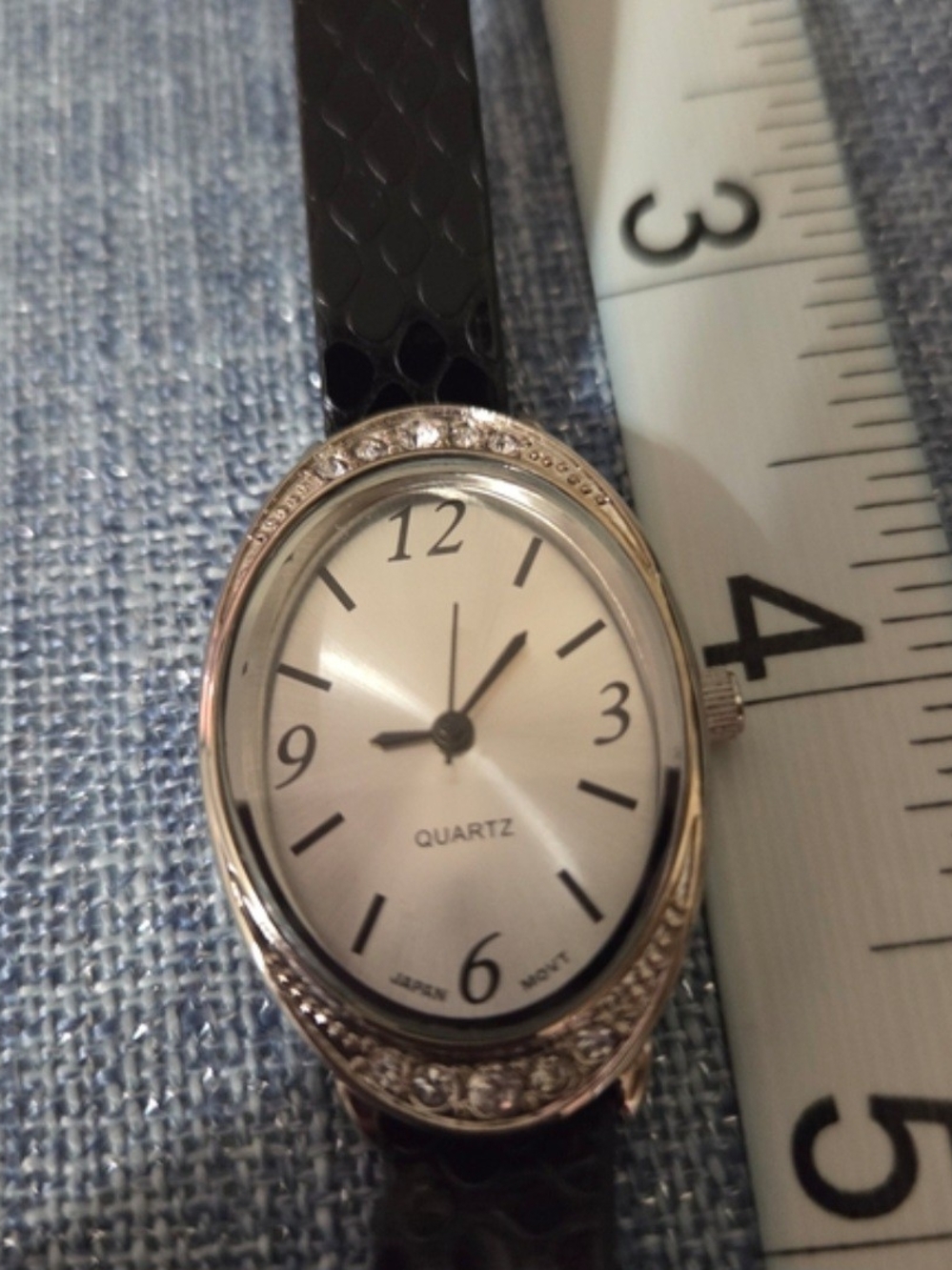 🍁 Avon Silver-Tone Oval Quartz Watch with Black Strap